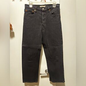 Levi’s Ribcage Straight Ankle Jeans